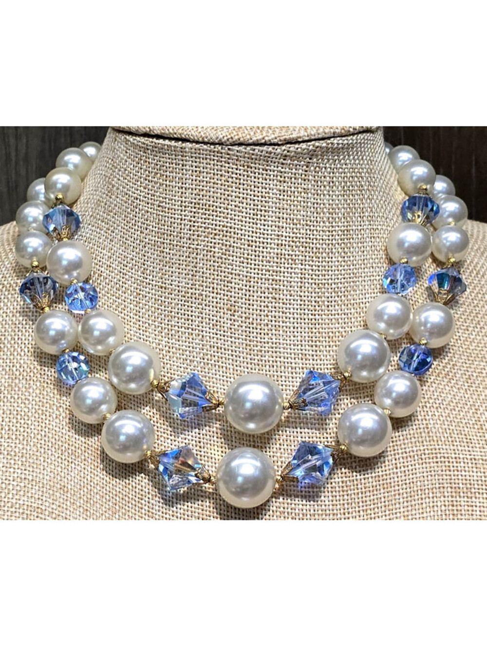 Vintage Faux Pearl Blue Aurora Borealis Bead Necklace